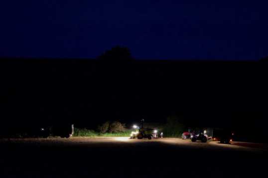 14 June 2021 - 22-52-45
No sign of Jeremy Clarkson tractoring. But the Hoodown farmers are getting the crops in late into the night.
------------------
Kingswear farming